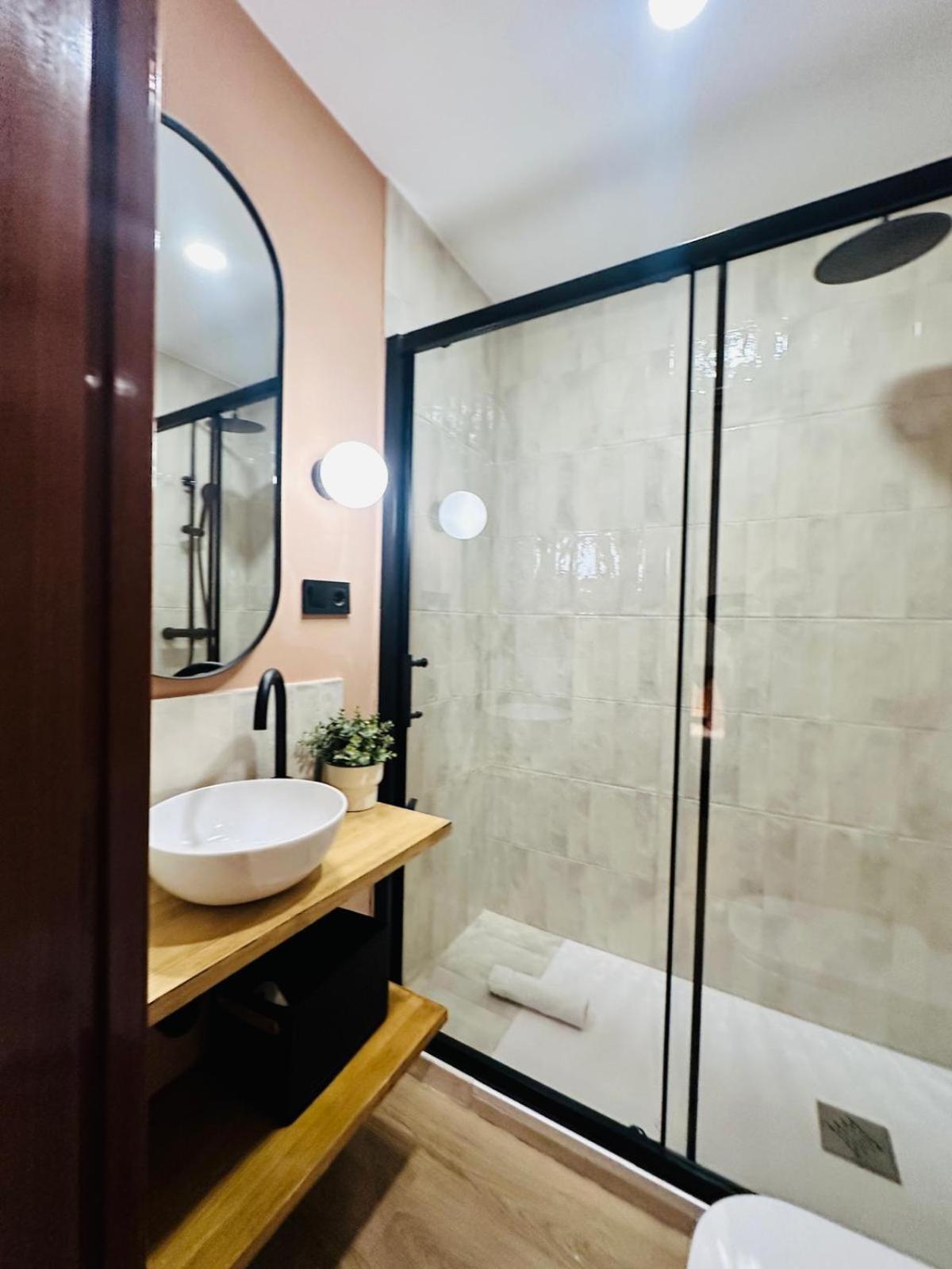 Habitación Individual con baño privado
